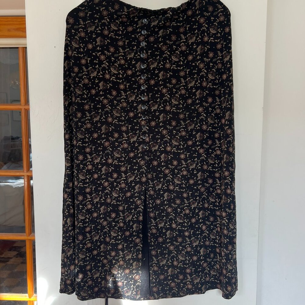 Briggs NY Floral Midi Skirt